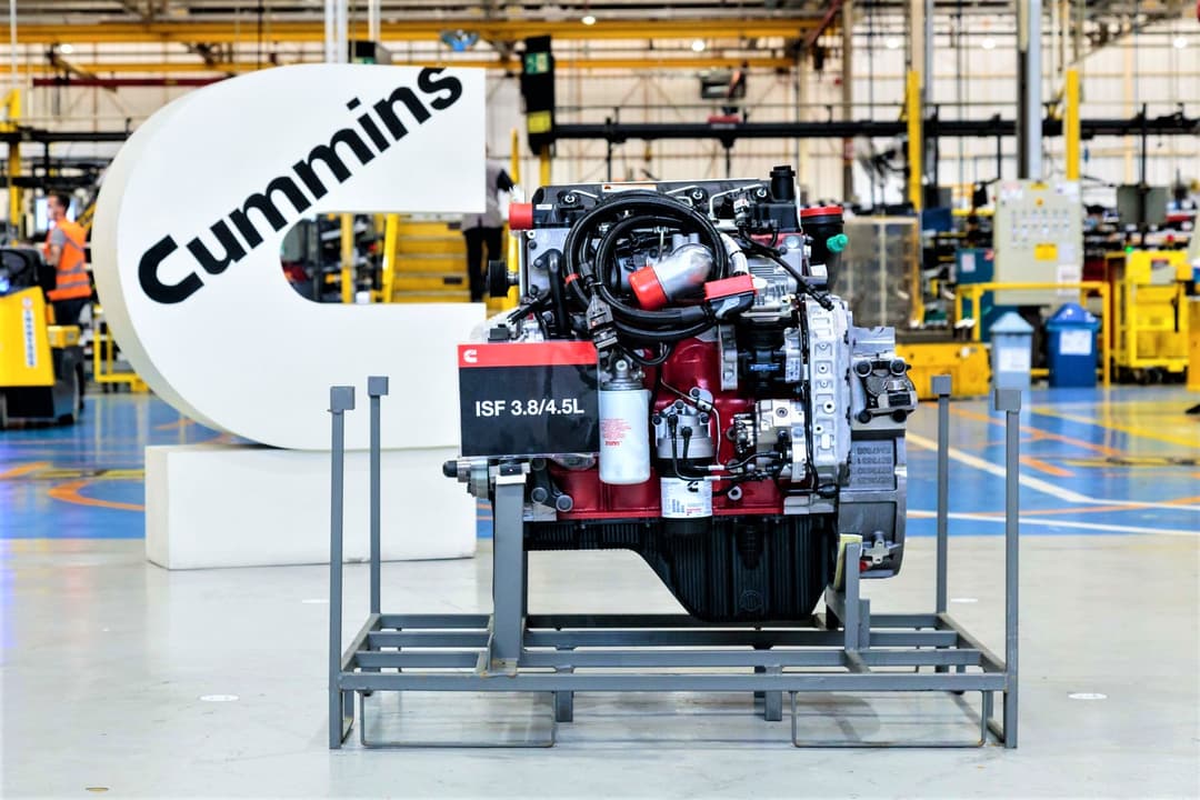 Motor_Cummins_diesel_2.jpg