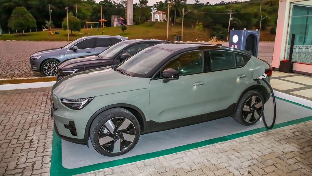 volvo01.jpg