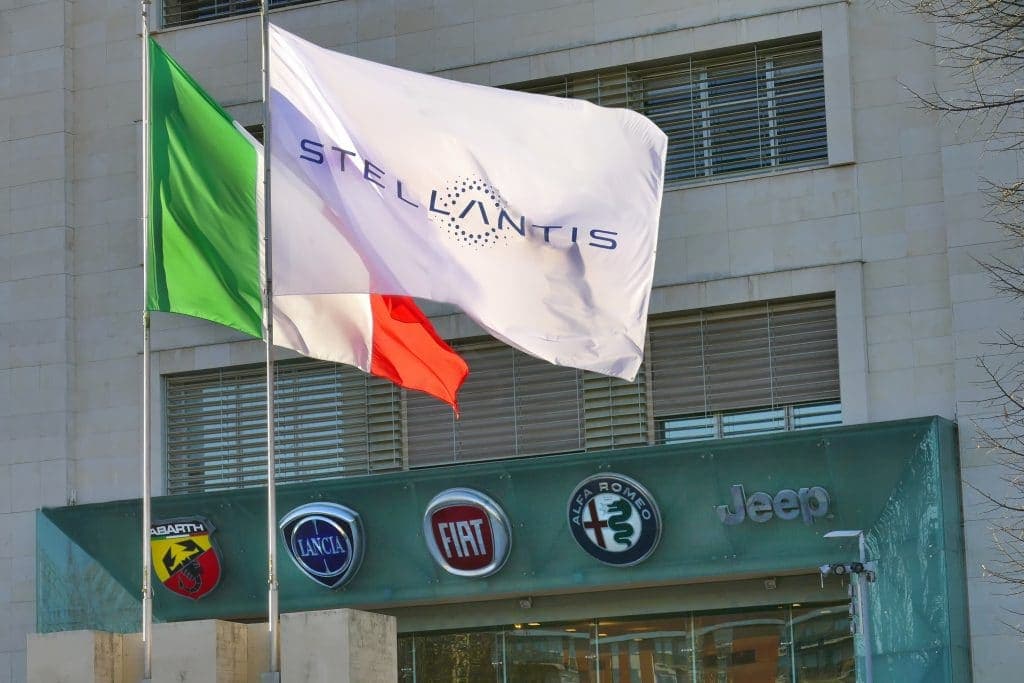 StellantisSairAnfaveaEuropa.jpg