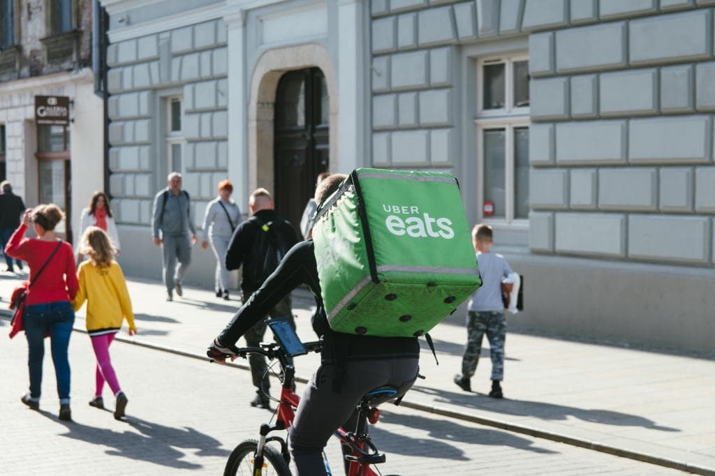 alexapedidoubereats.jpg