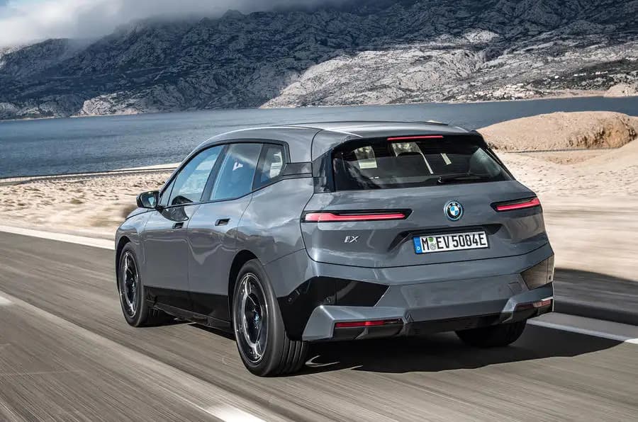 bmw-ix.jpg