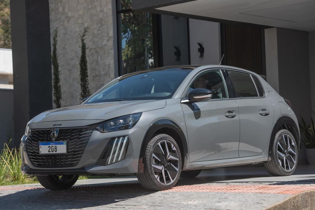 NovoPeugeot208Frentelinha.jpg
