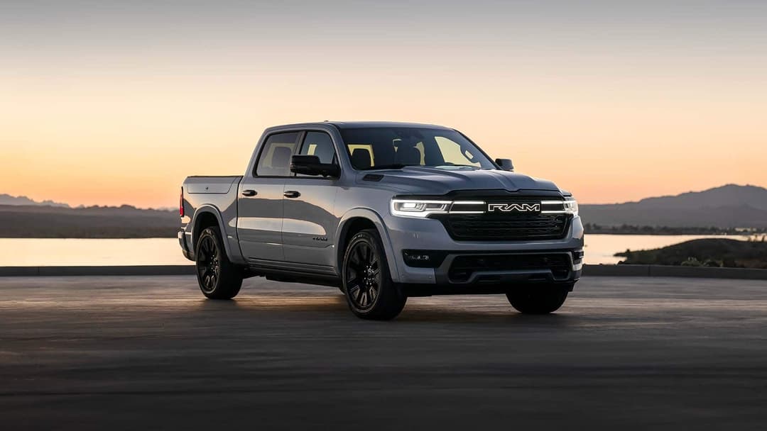 ram-1500-ramcharger-01.jpg