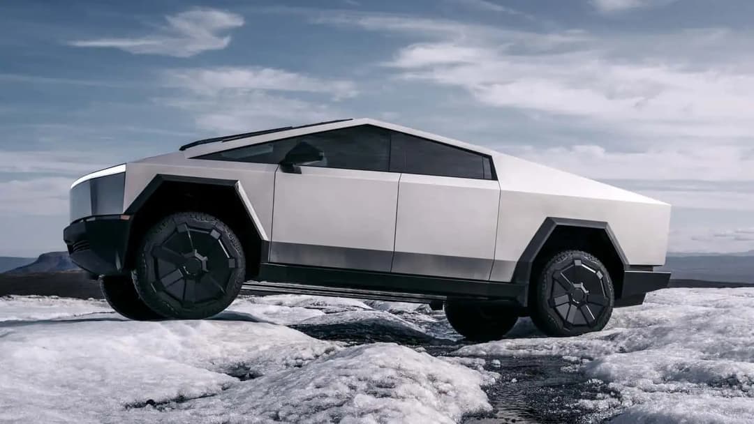 Acidente com Tesla Cybertruck