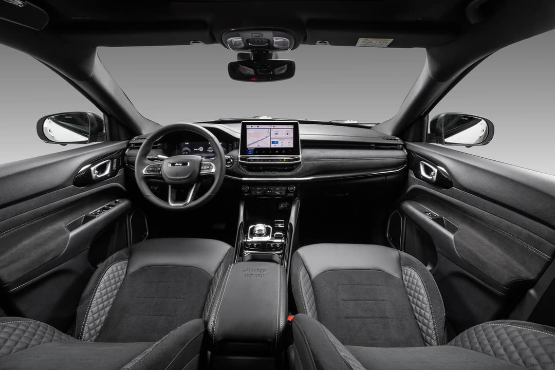 Interior do Commander Blackhawk