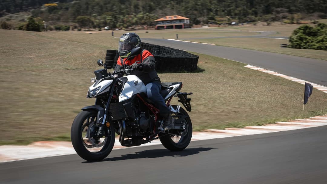 Honda CB 750 Hornet 2026