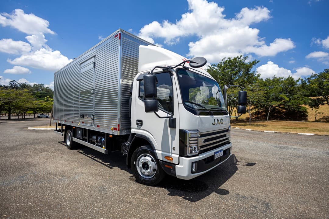 Jac Caminhões N 9.170