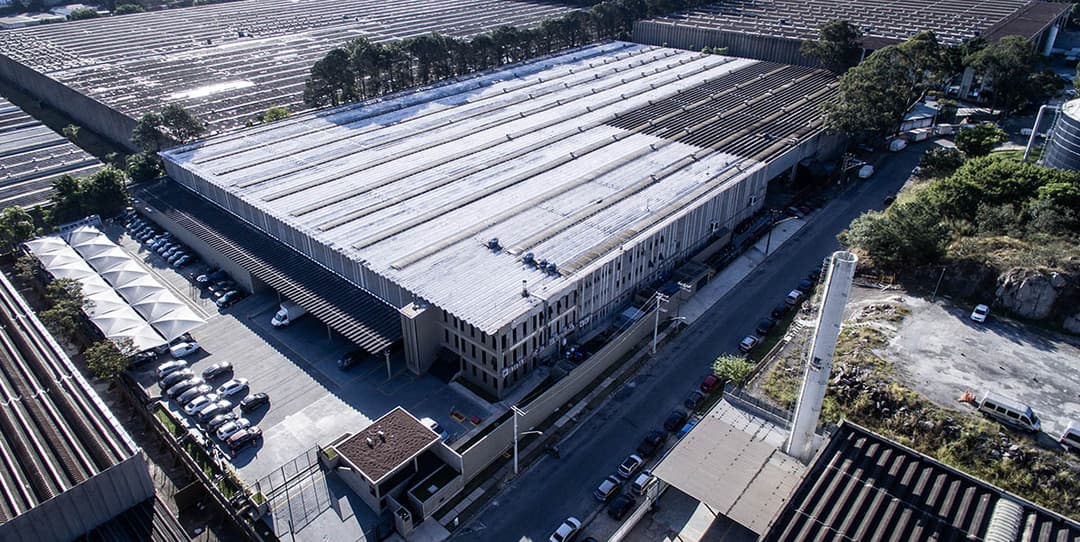 CarbonBllindados_fabricaBarueri_Aerea_1200.jpg
