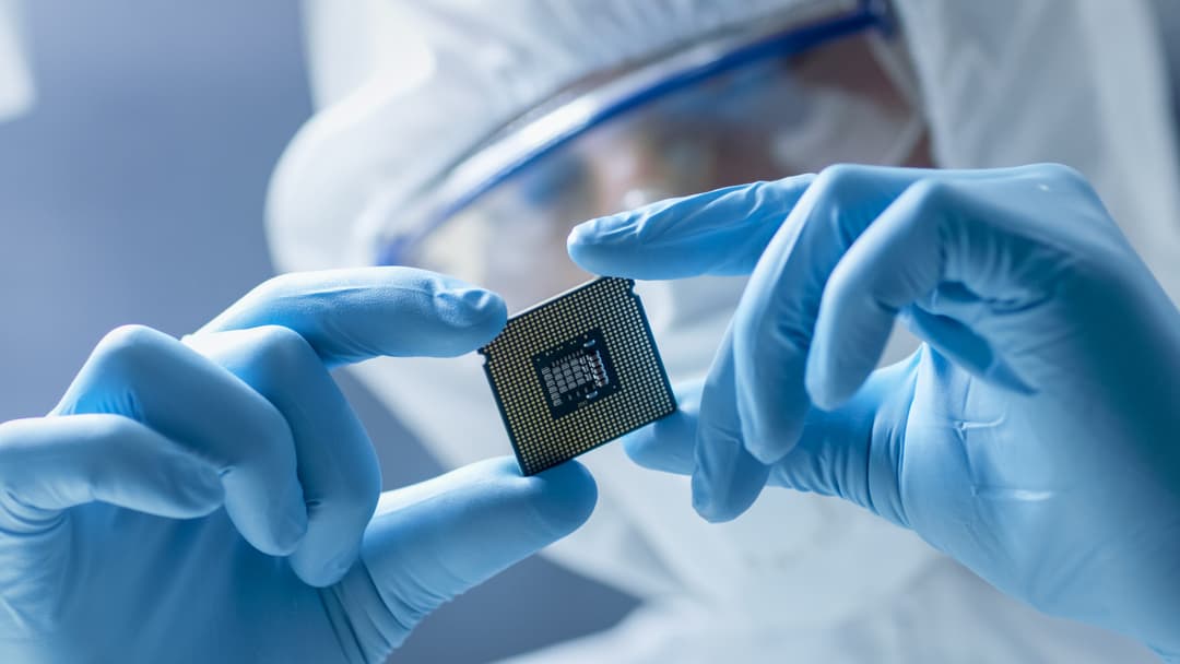 semicondutor-chip-eletronico-crise.jpg