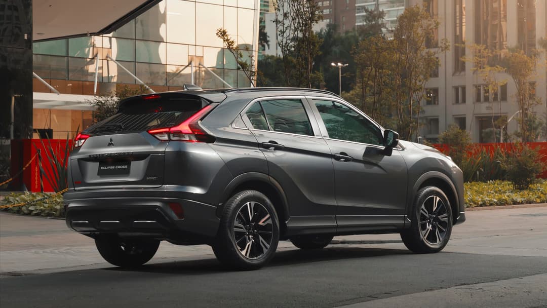 eclipsecross23_2.jpg