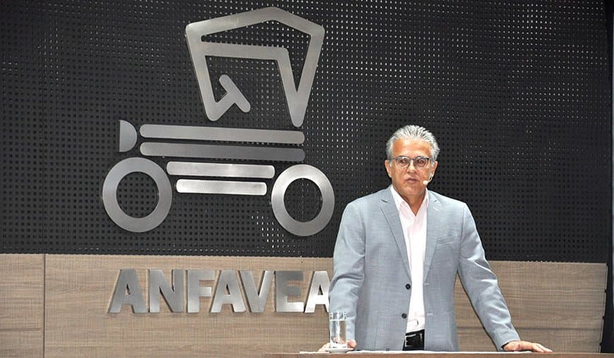 luiz-carlos-moraes-anfavea-vendas-veiculos.jpg