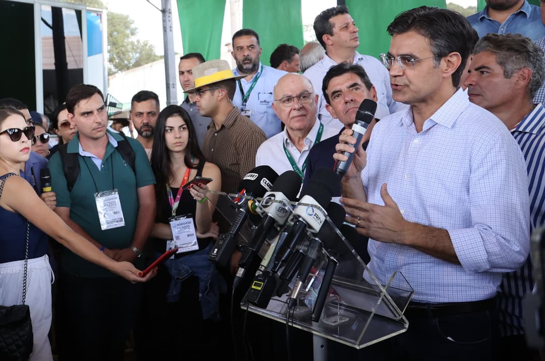 Rodrigo-Garcia-Agrishow-pro-trator.jpg
