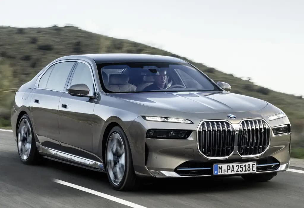bmw-i7-04.jpg
