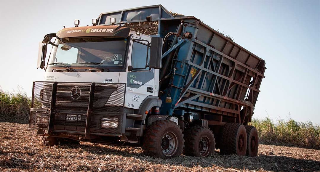 Mercedes-Benz Axor 3131 8x4 autônomo