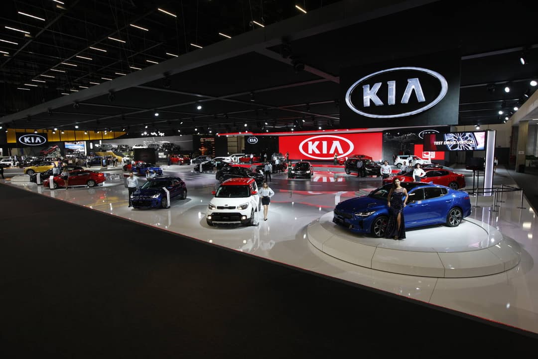 Estande da Kia no Salão do Automóvel de 2018