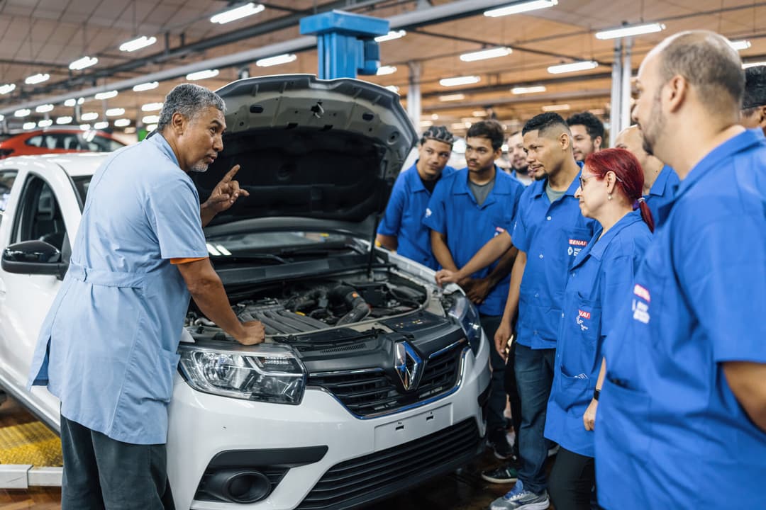 Curso profissionalizante da Renault 1