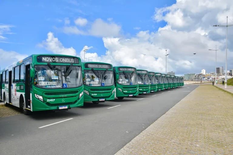 Ônibus elétricos em Salvador / Imagem: Betto Jr. (Secom)