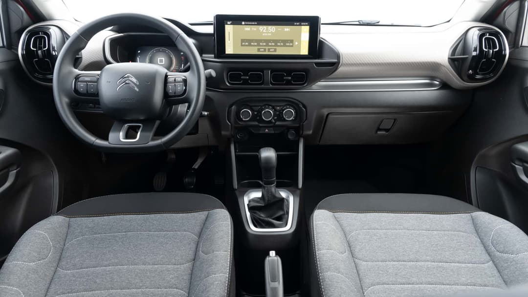 Interior do Basalt Feel