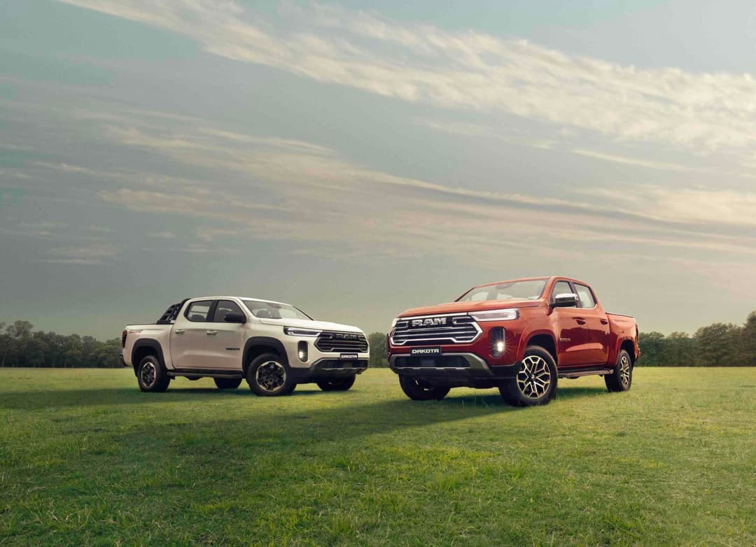 Ram Dakota Laramie 1