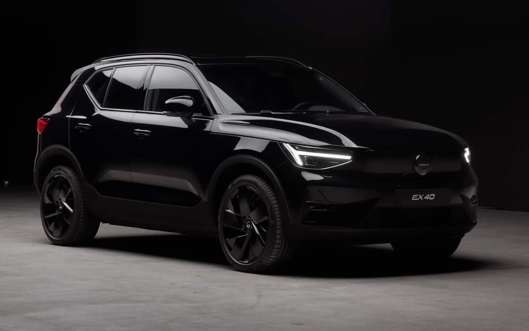 Volvo EX40 Black Edition