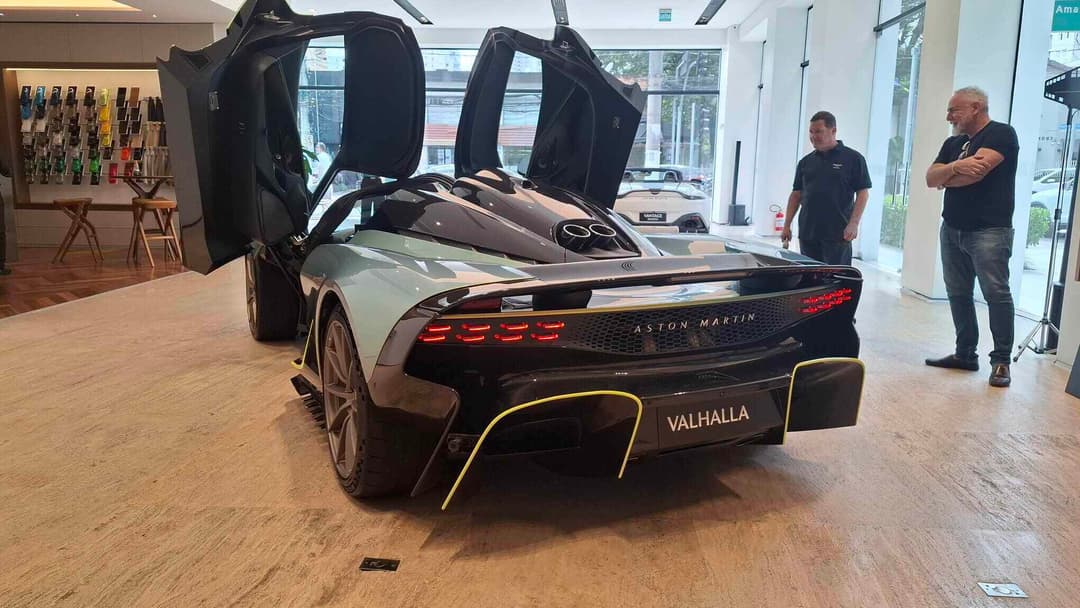 Novo superesportivo da Aston Martin
