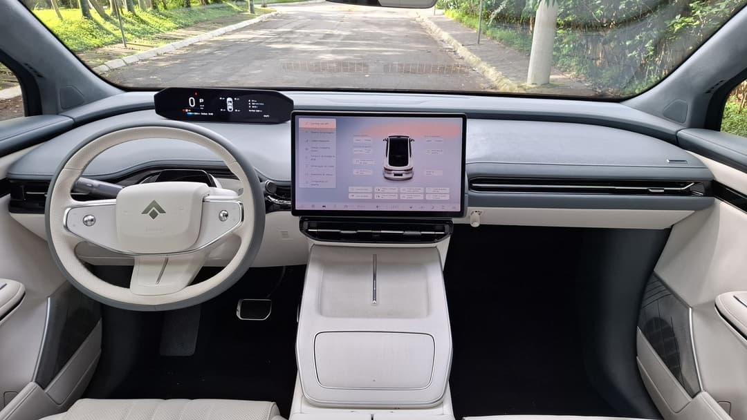 Interior do Hyptec HT