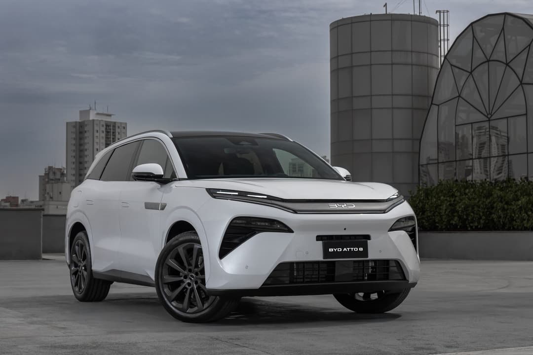 BYD Atto 8