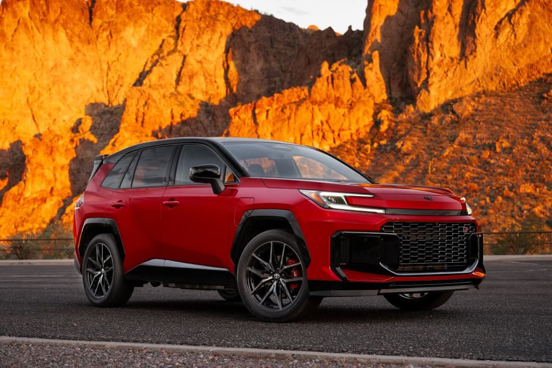 Novo Toyota RAV4 na versão GR Sport