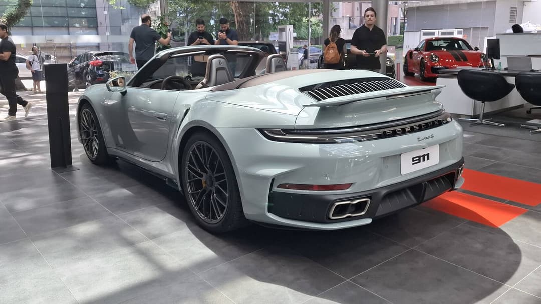 Novo Porsche 911 Turbo S 3