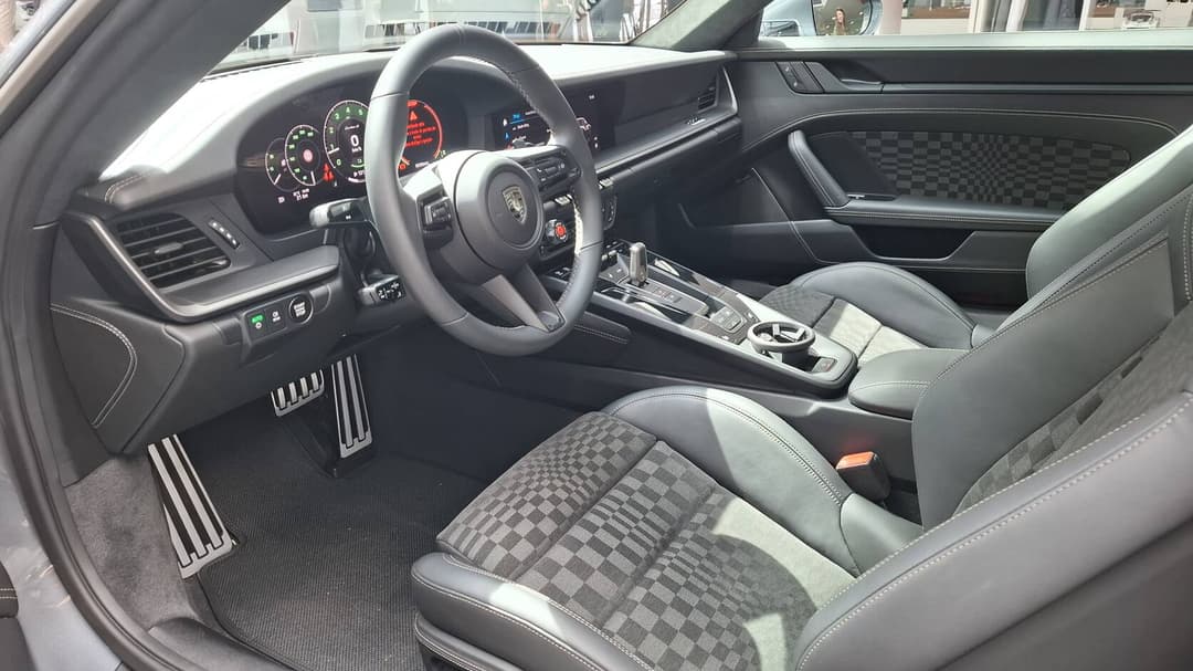 Novo Porsche 911 Turbo S 2