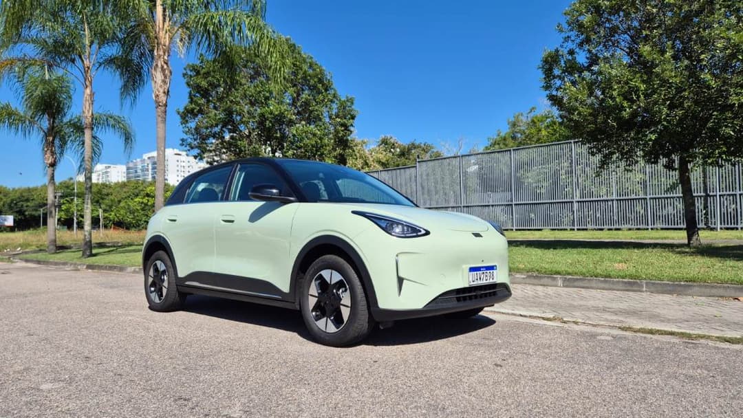 Geely EX2