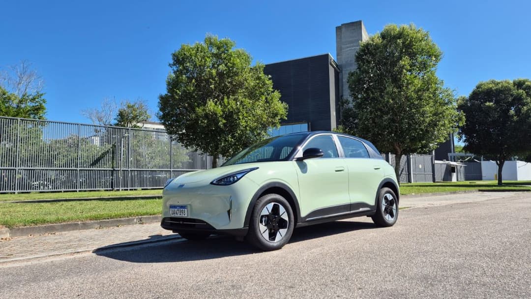 Geely EX2