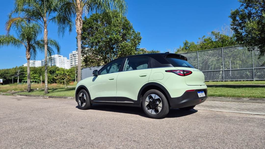 Geely EX2