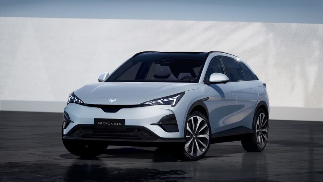 BAIC Arcfox T5
