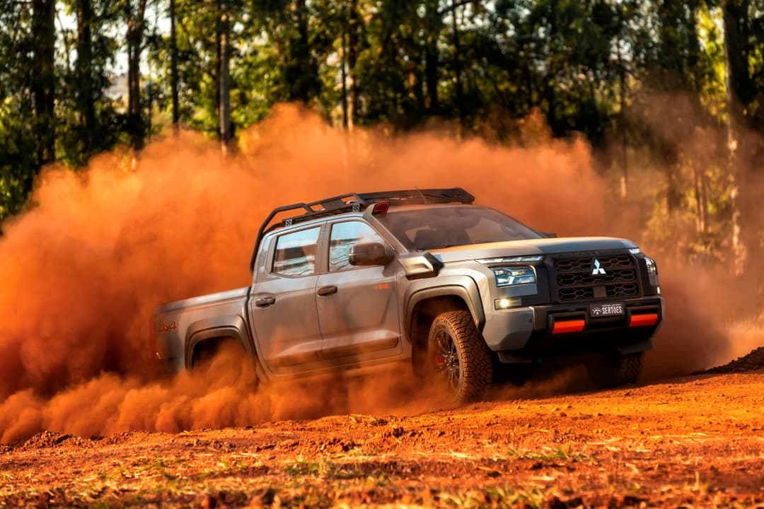 Mitsubishi Triton Sertões
