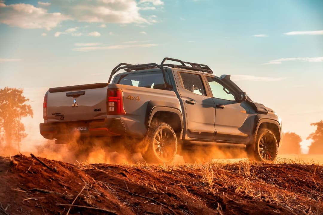 Mitsubishi Triton Sertões