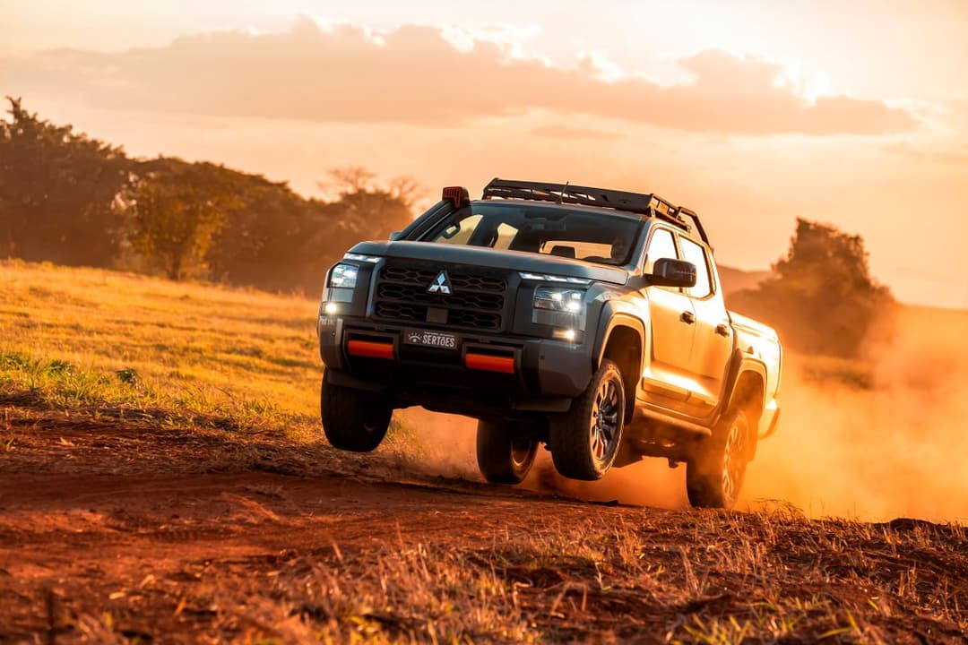 Mitsubishi Triton Sertões