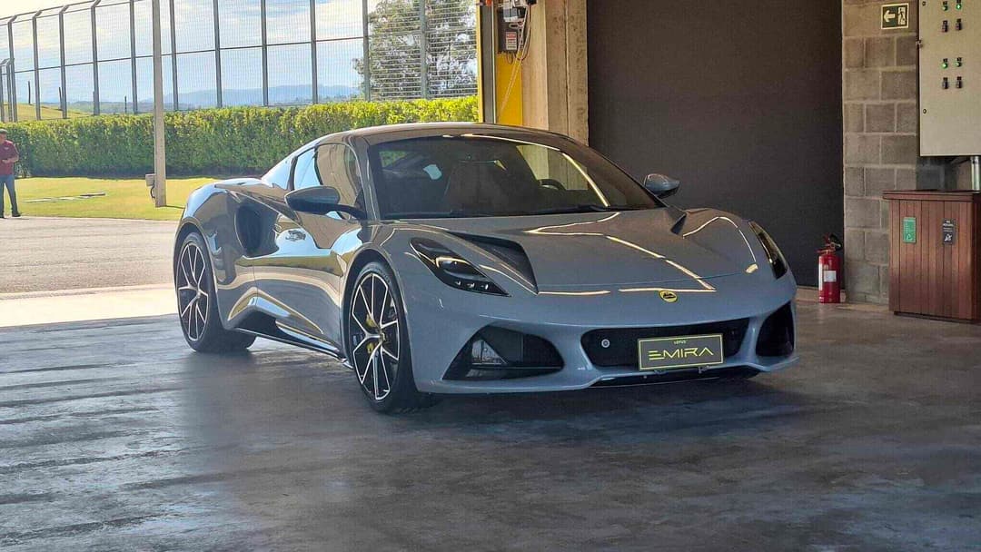 Lotus Emira