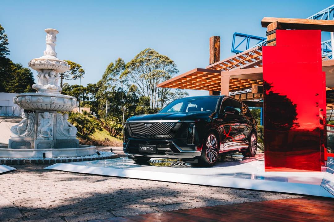 Cadillac Vistiq