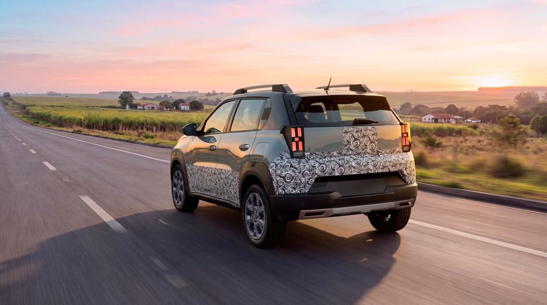 Fiat Argo X com camuflagem em flagra oficial