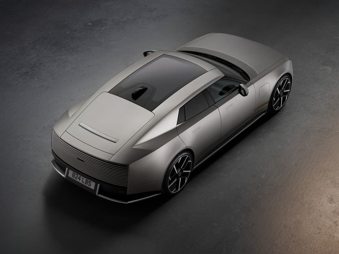 Jaguar Type 01, o polêmico cupê elétrico da marca britânica